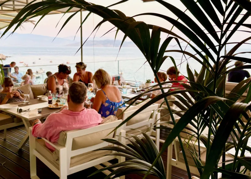 Our guests & atmosphere